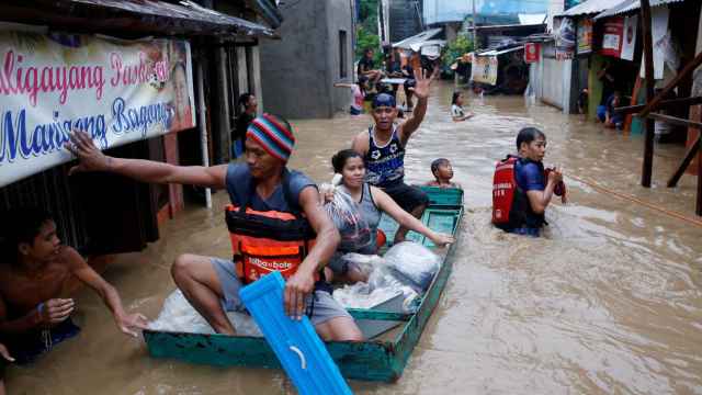 Cinco muertos y 81.500 afectados por las inundaciones en Filipinas