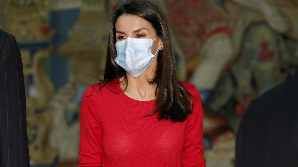 Letizia Reincide Con La Ropa Interior La Transparencia Que Insinuaba