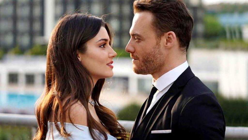 Hande Erçel y Kerem Bürsin continúan con su proyecto más especial tras