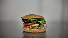 the-hot-dang-hamburguesa-vegetariana