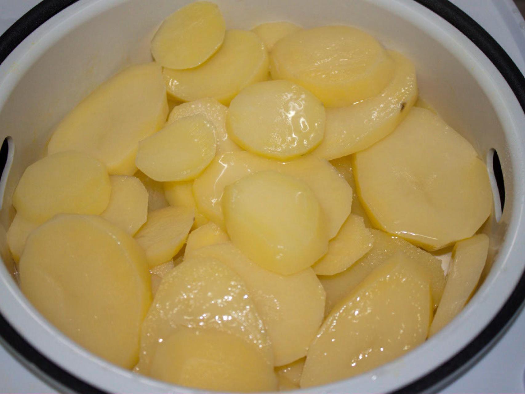 Pastel de carne picada con puré de patata gratinado