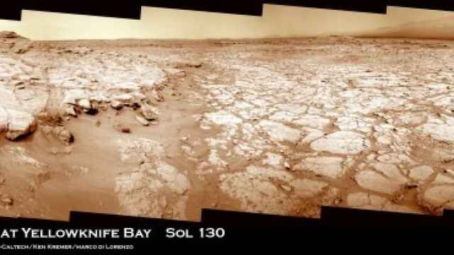 Curiosity-at-Yellowknife-Bay-Sol-130_3a_Ken-Kremer-580x208