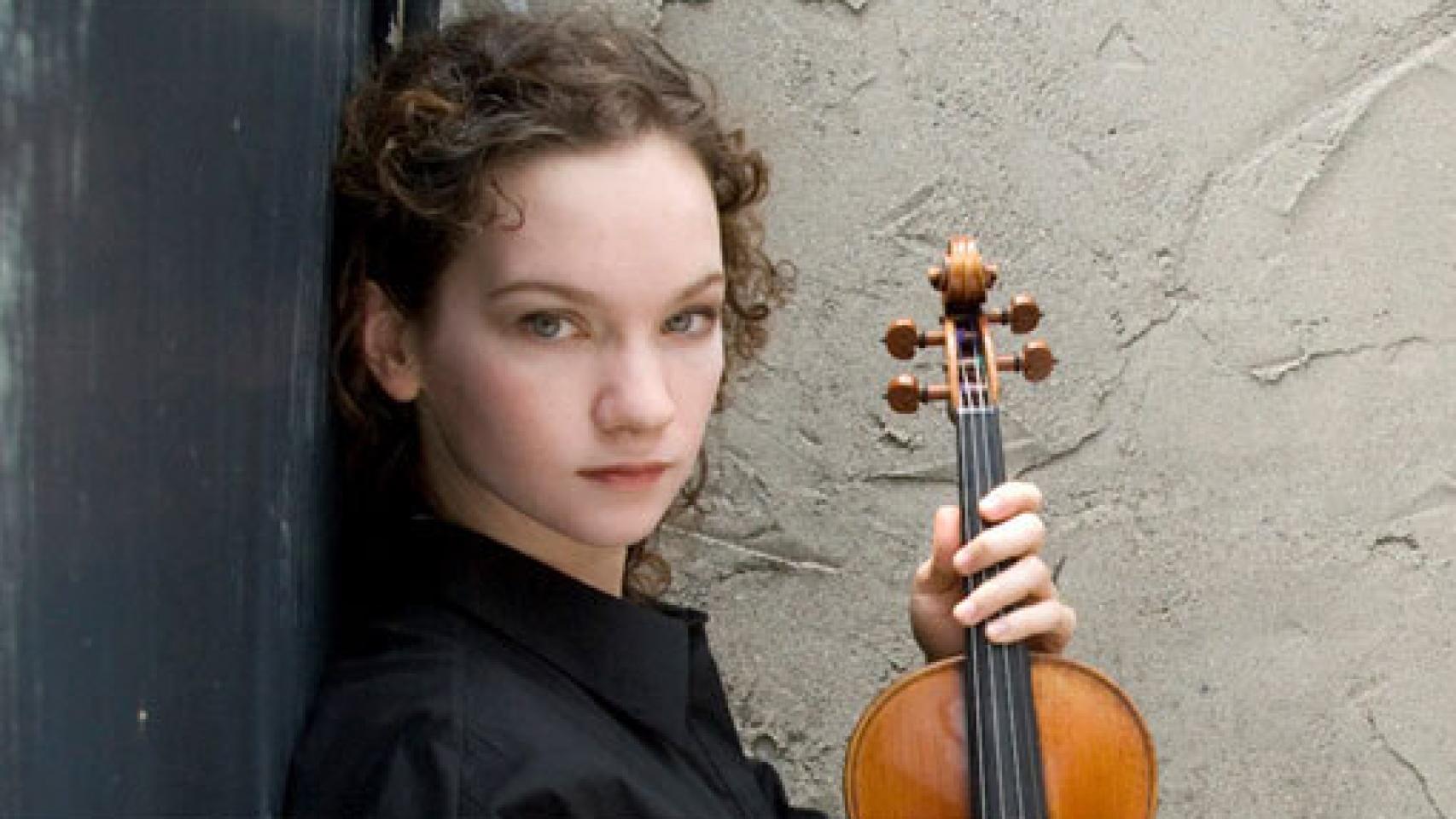 Image: La violinista Hilary Hahn da cuerda a 27 compositores