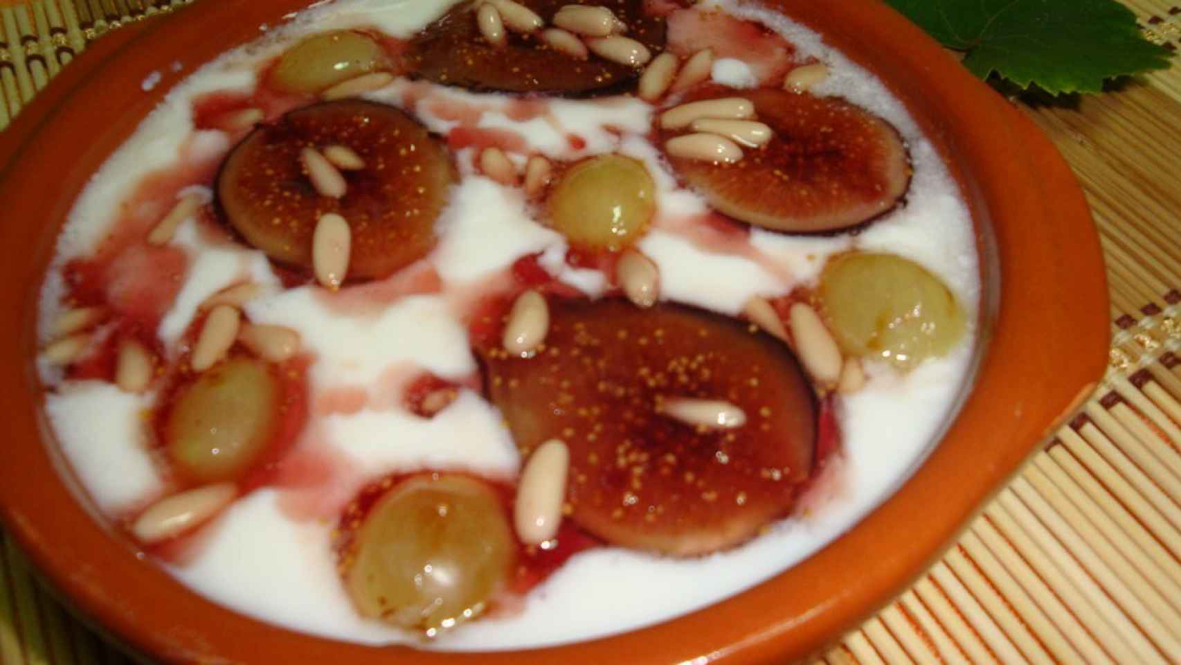 DSC09525 [yogur con frutos]