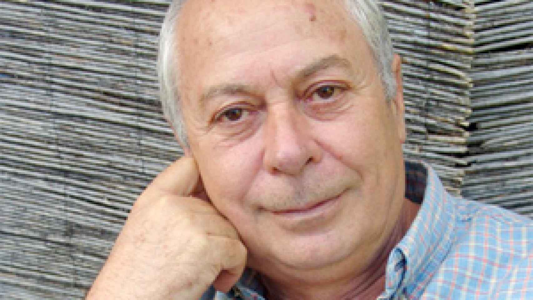 Image: Antonio Carvajal gana el Premio Nacional de Poesía 2012