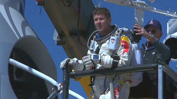 red-bull-stratos-live-04-580