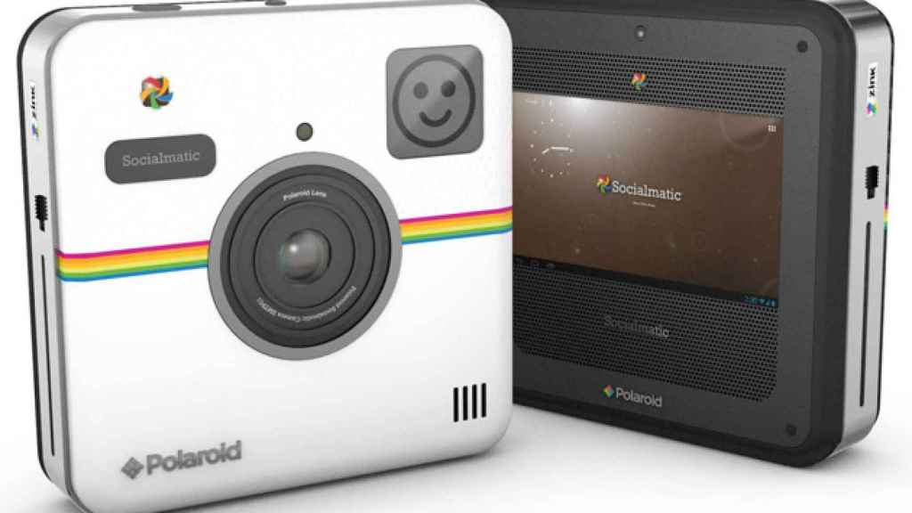 niña Elegancia Levántate Polaroid Socialmatic, la cámara de fotos con Android que también imprime