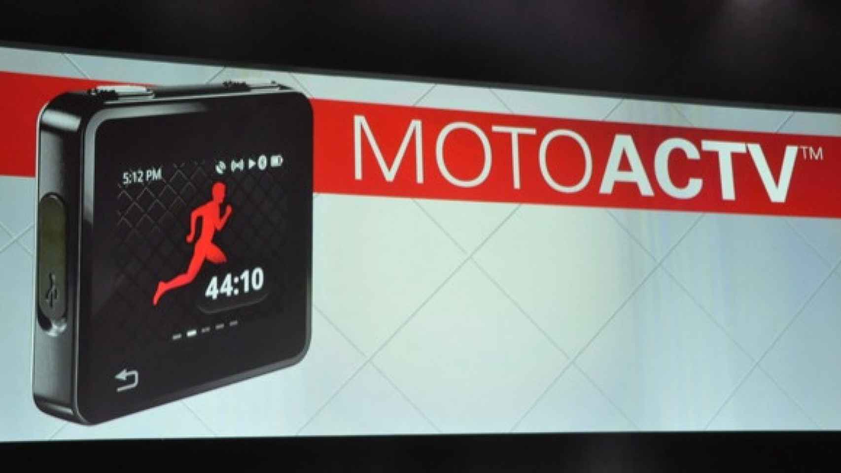 Motorola anuncia el MotoACTV, fitness y música en un reloj