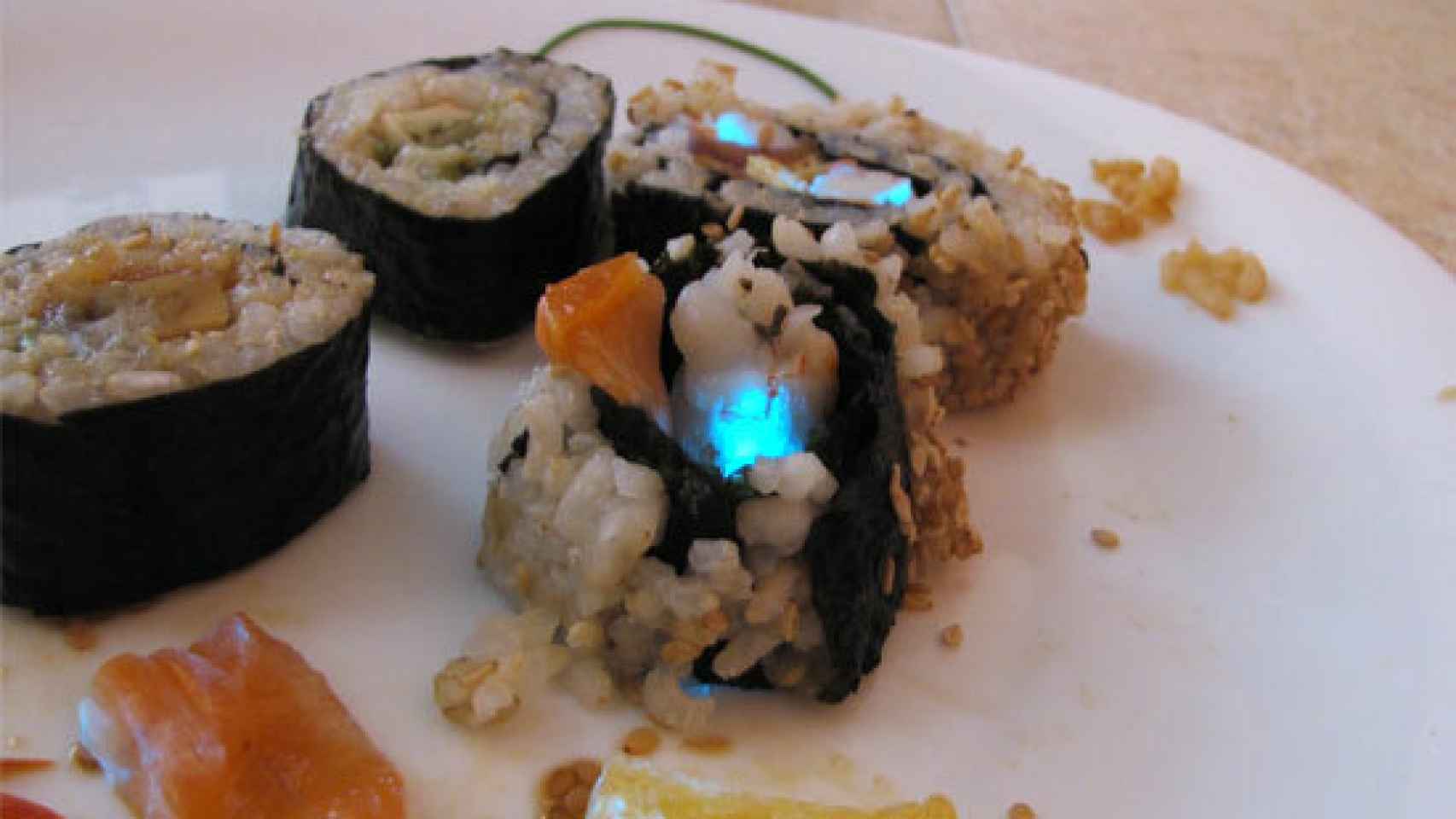 cocinillas sushi fluorescente