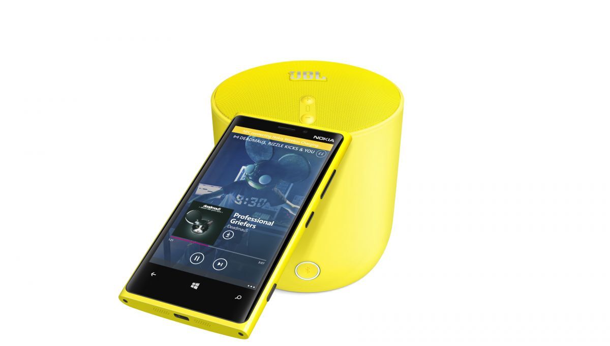 1200-jbl-playup-portable-wireless-speaker-for-nokia-with-nokia-lumia-920