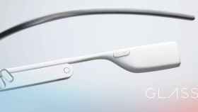 Google Glass ya tiene especificaciones oficiales, aplicación, API y primeras unidades listas