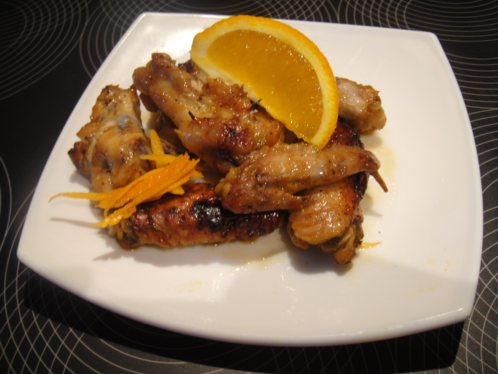 Alitas de pollo con salsa de naranja
