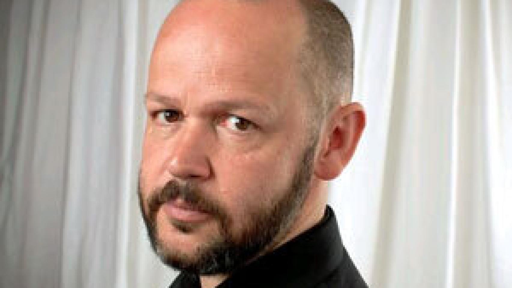 Gilles Marchand "Es fascinante vivir otras vidas en las redes sociales"