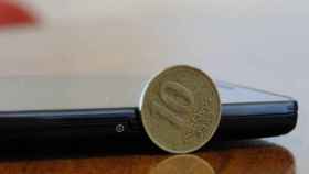 La obsesión por el tamaño: NEC presenta baterías de tan solo 0.3 mm