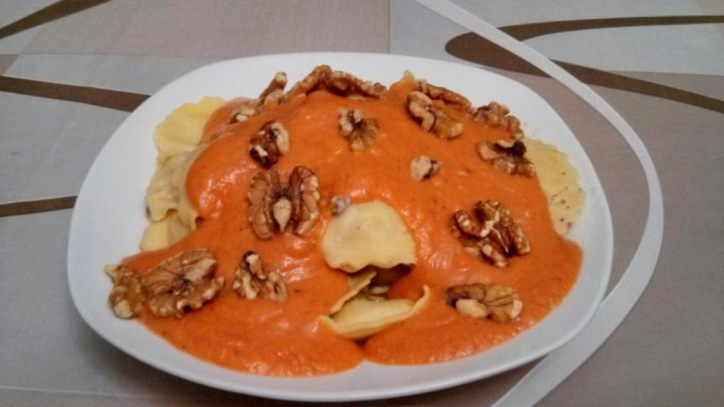 Raviolis con salsa de nueces