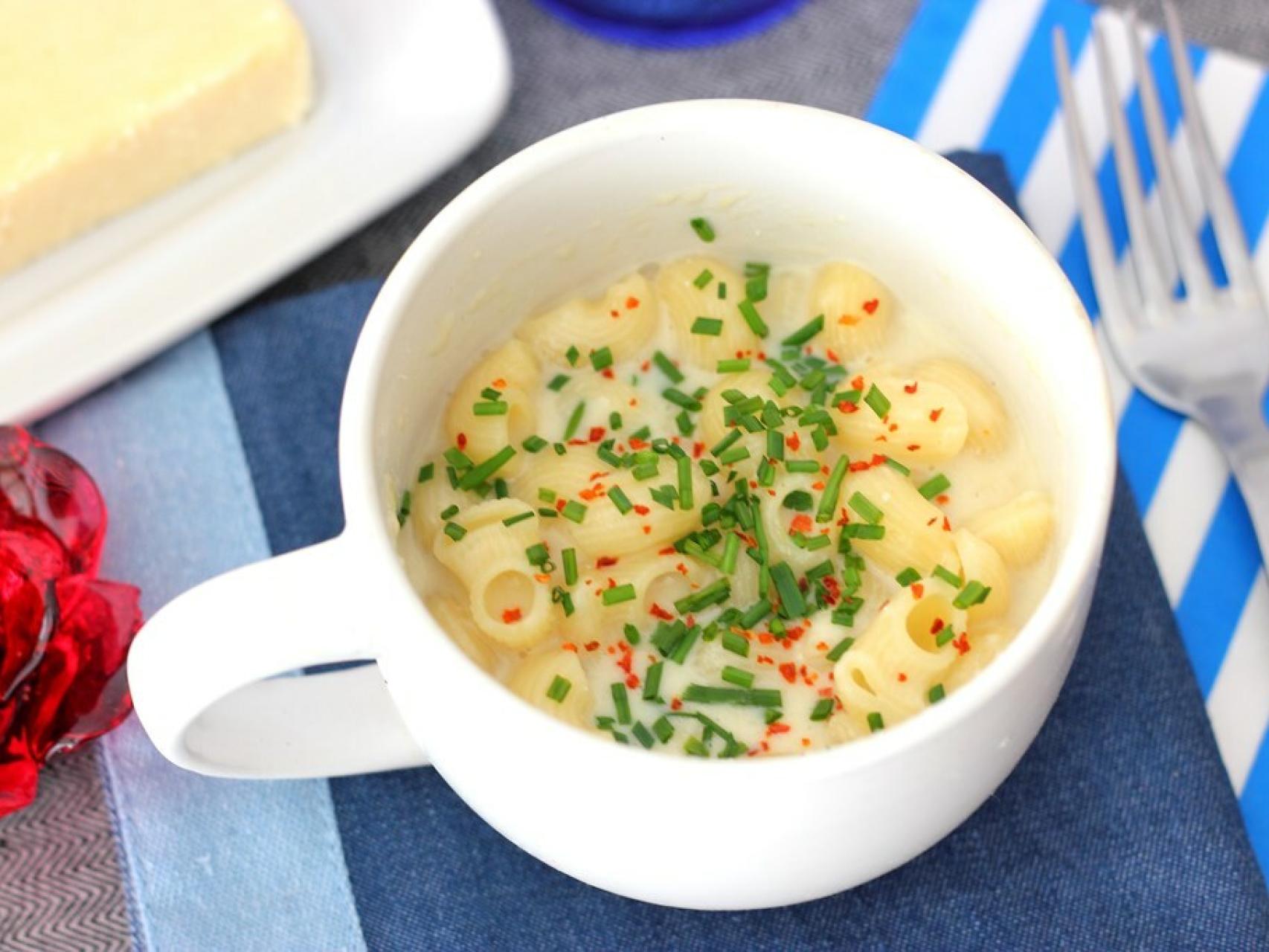 Macarrones con queso en taza, receta para microondas