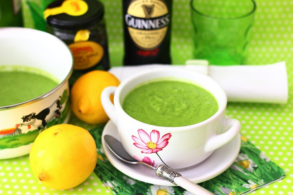Crema de guisantes con menta