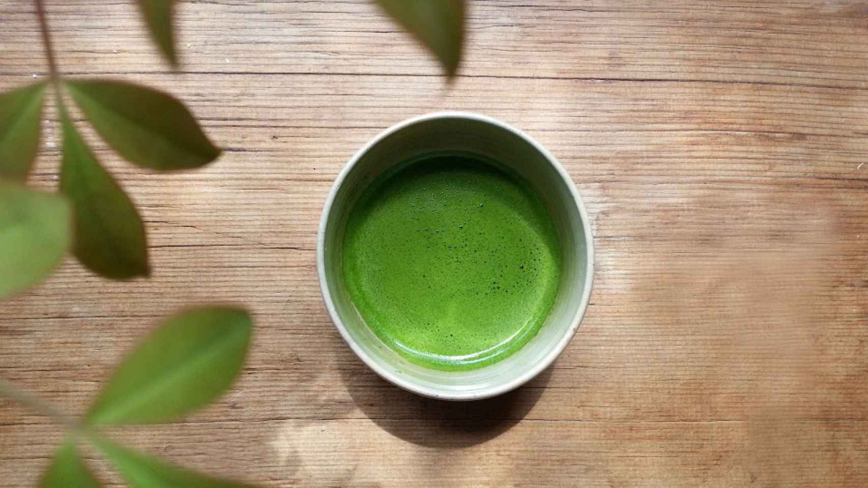 Té matcha: qué es y los beneficios de esta superbebida de Japón