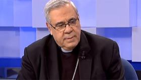 El Arzobispo de Granada intenta lavar su imagen en 13tv