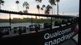 Qualcomm junta 130 HTC One para grabar estos increíbles vídeos con el efecto Matrix Bullet Time