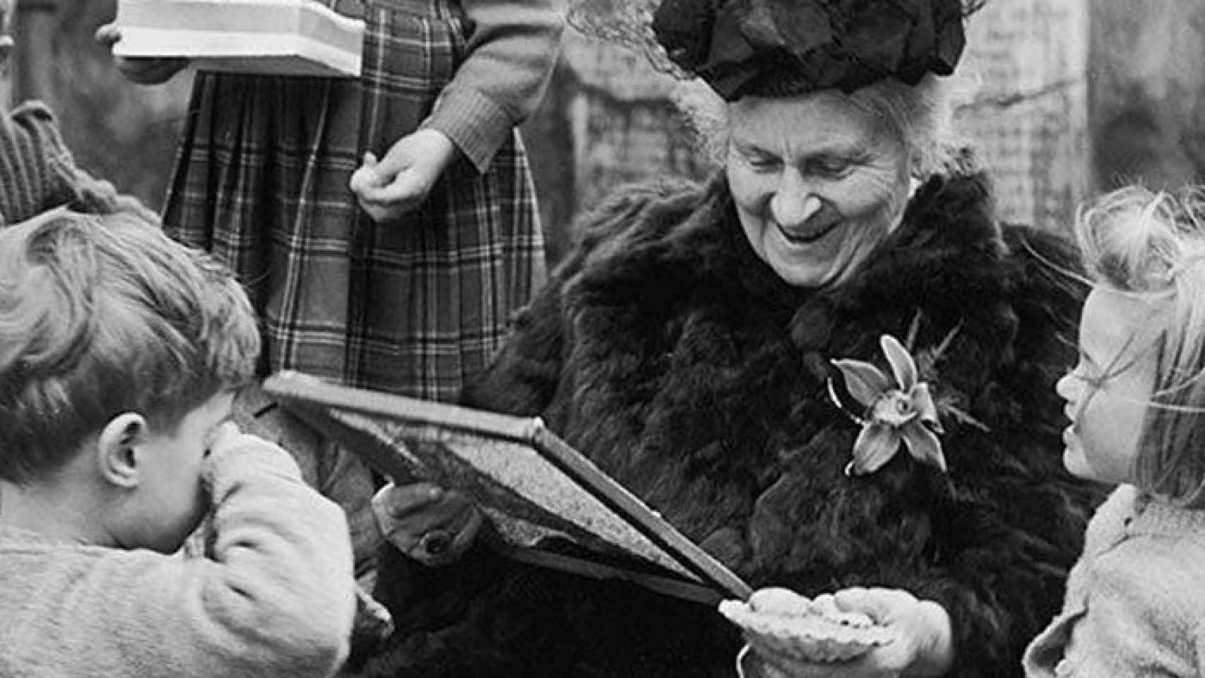 Maria Montessori La Mujer Que Revolucionó El Sistema Educativo