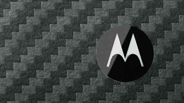 Aparecen detalles de un Motorola DROID Ultra fabricado con kevlar