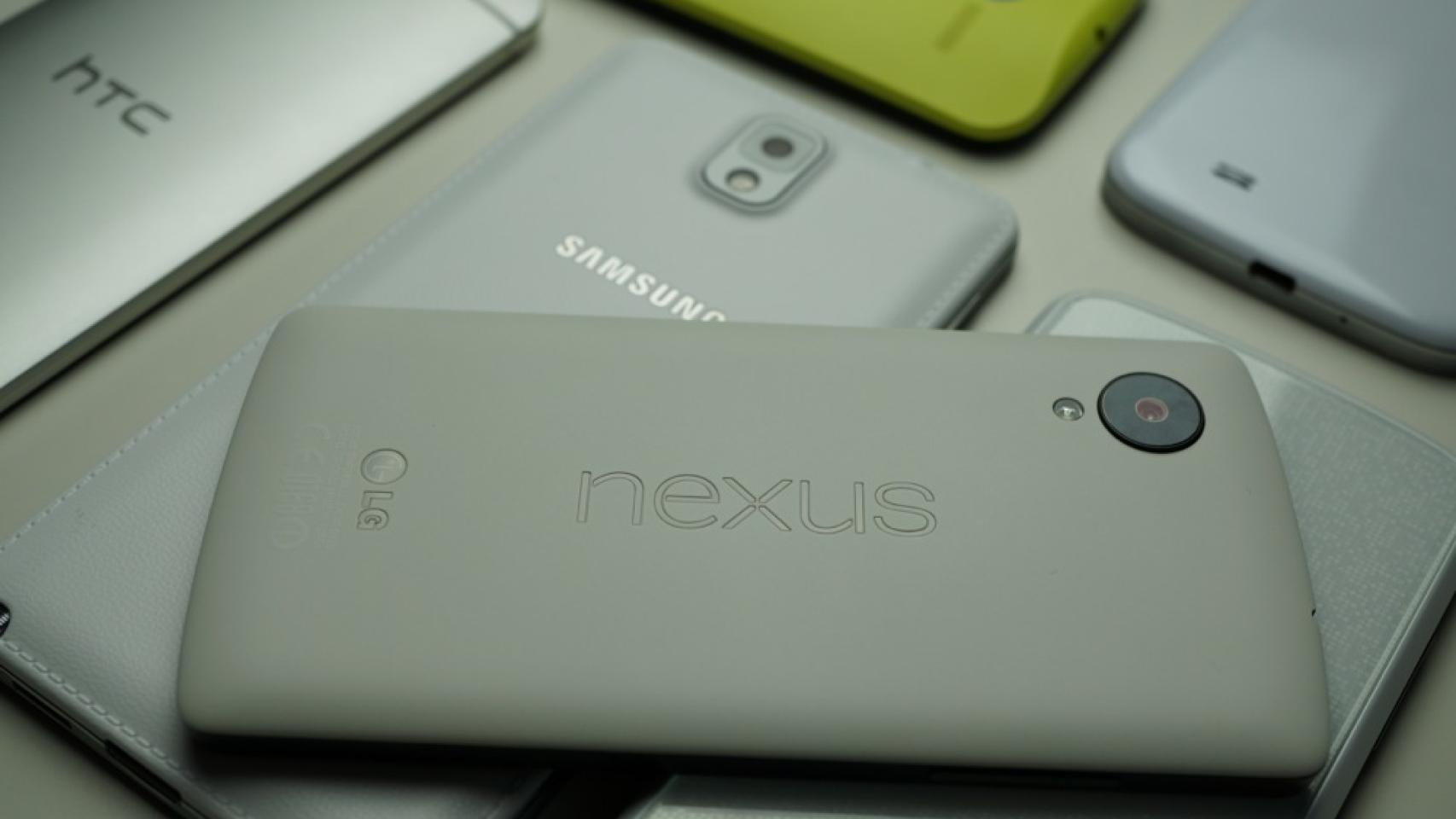Nexus 5 y Moto G, primos hermanos que compiten por la gama alta a bajo precio