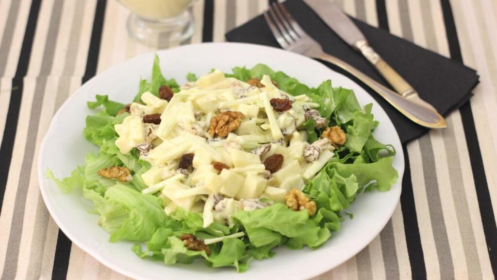 Ensalada Waldorf de pera, receta paso a paso