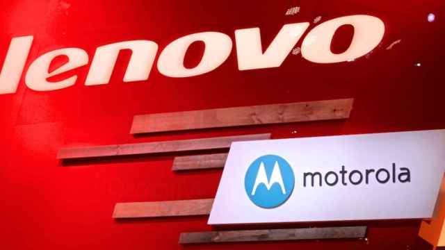 Lenovo busca reinventarse y fía el diseño de sus móviles a Motorola