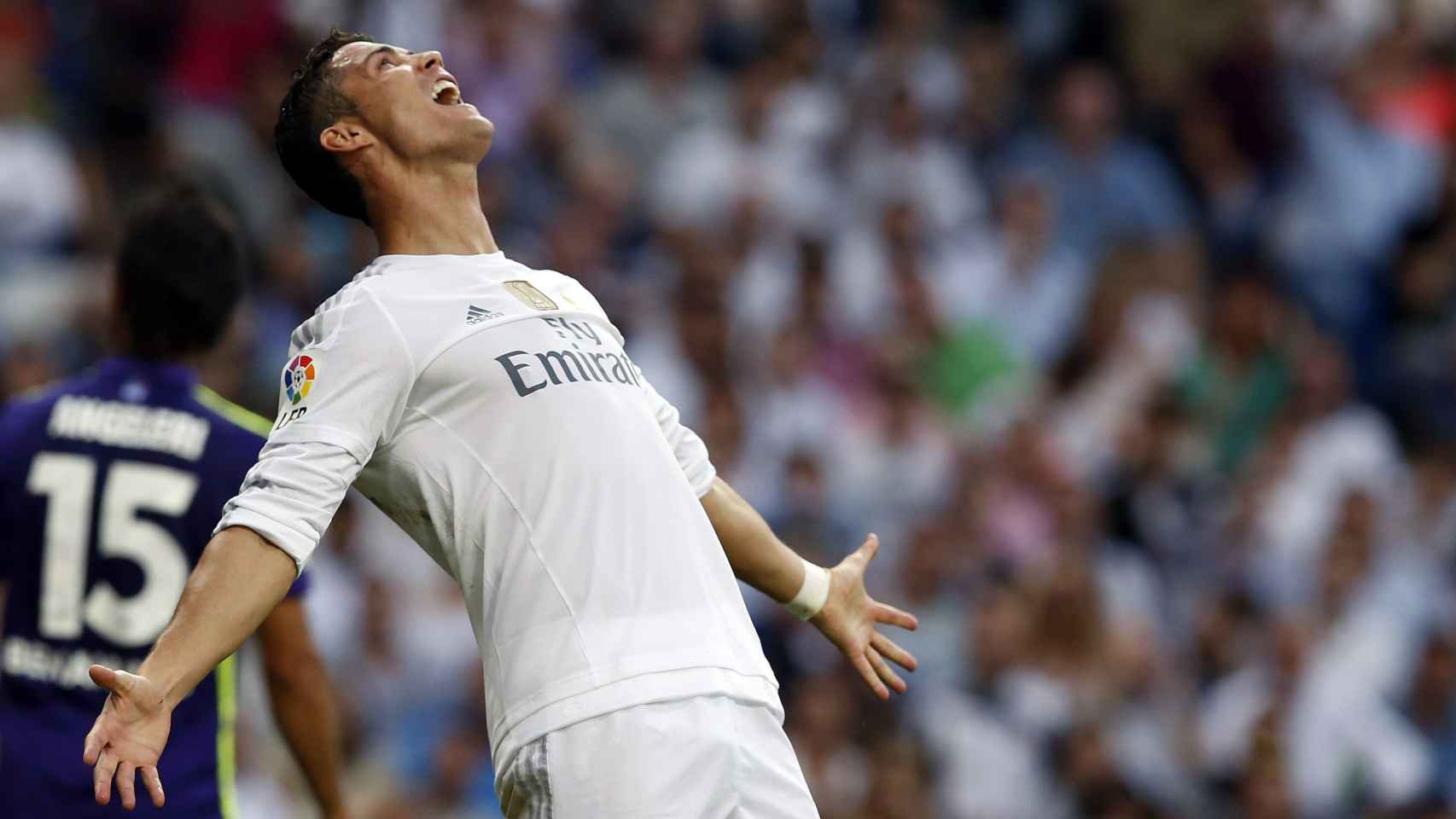 Ronaldo se lamenta de una ocasión fallada ante el Málaga.