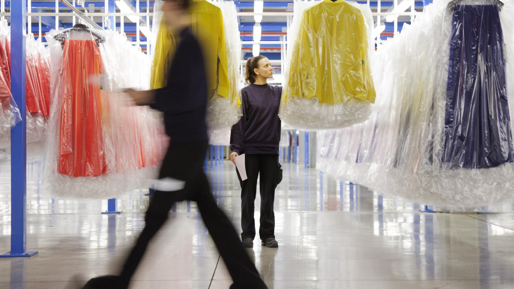 Prenda colgada Inditex