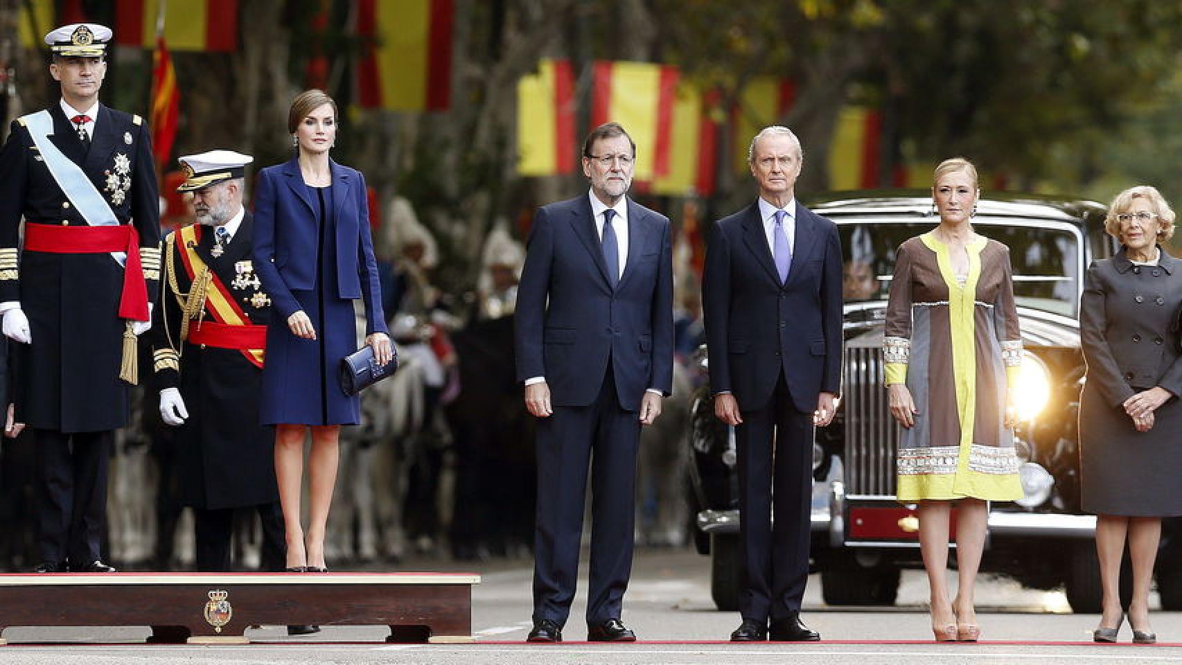 Los reyes Felipe y Letizia y Mariano Rajoy han presidido el desfile del Día de la Fiesta Nacional