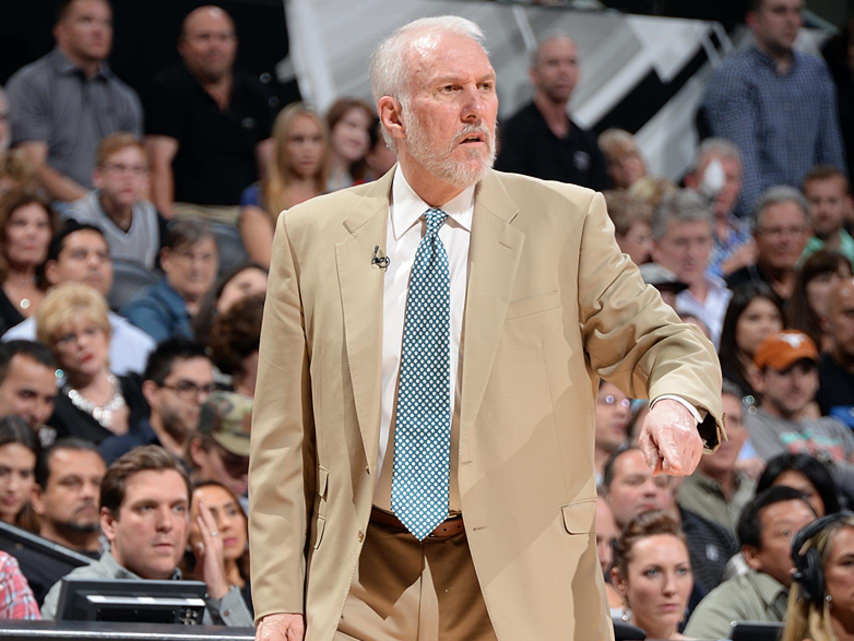 Gregg Popovich durante un partido con los Spurs.