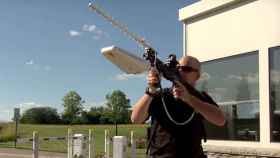 Drone Defender, un rifle antidrones que no dispara balas
