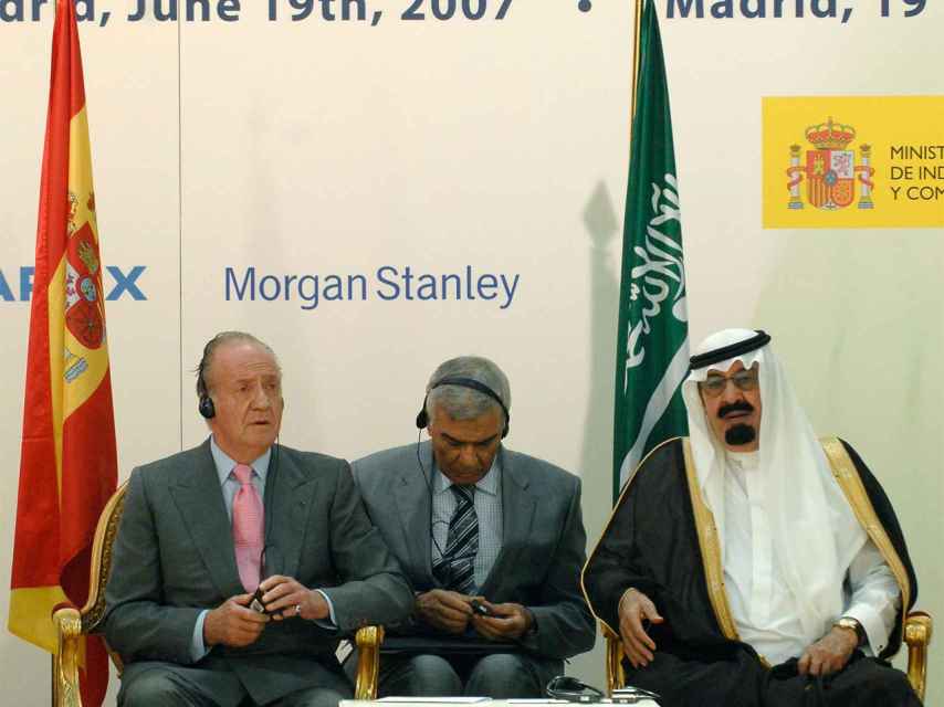 El rey Juan Carlos y el rey de Arabia Saudí, Abdallah Bin Abdulaziz, durante la presentación del Fondo.