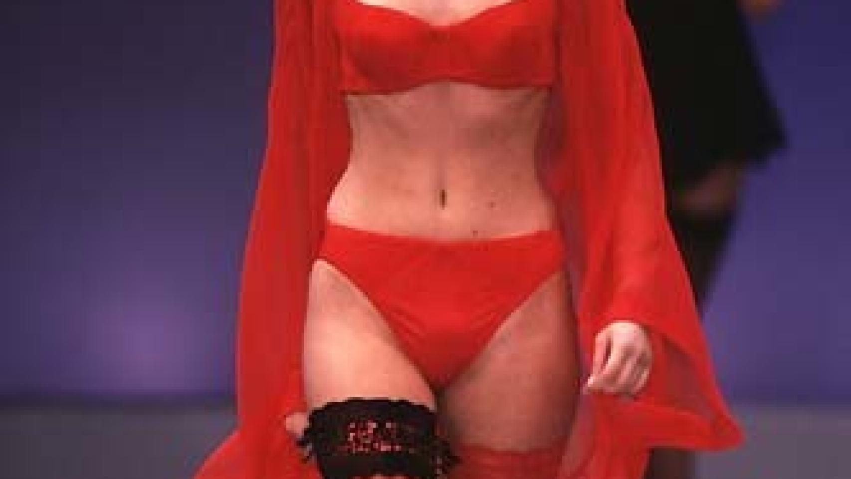Esther Cañadas en el desfile de Victoria´s Secret