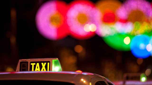 Así reaccionan taxistas y competidores a la liberalización reclamada por Uber