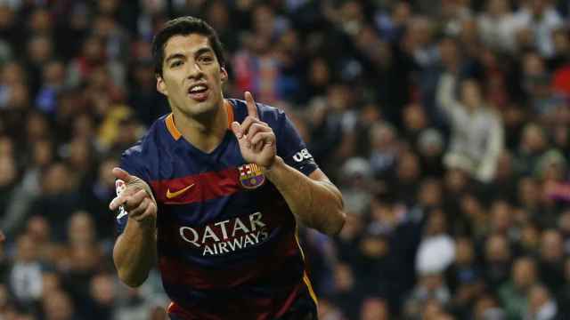 Luis Suárez celebra el gol en el Bernabéu. / Sergio Pérez / Reuters
