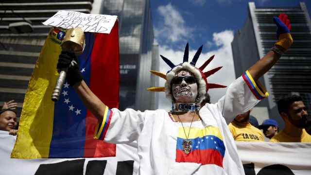 La oposición venezolana se manifiesta de cara a las elecciones del 6 de diciembre.