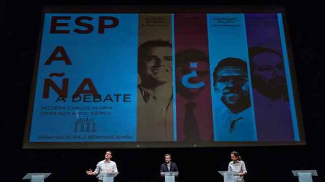 Albert Rivera, Carlos Alsina y Pablo Iglesias durante el debate electoral.