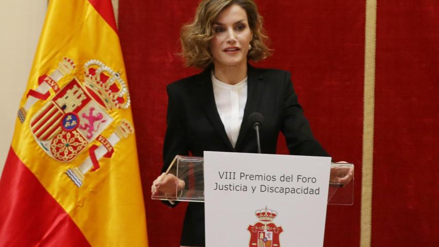 La Reina se emociona con la historia del juez con discapacidad