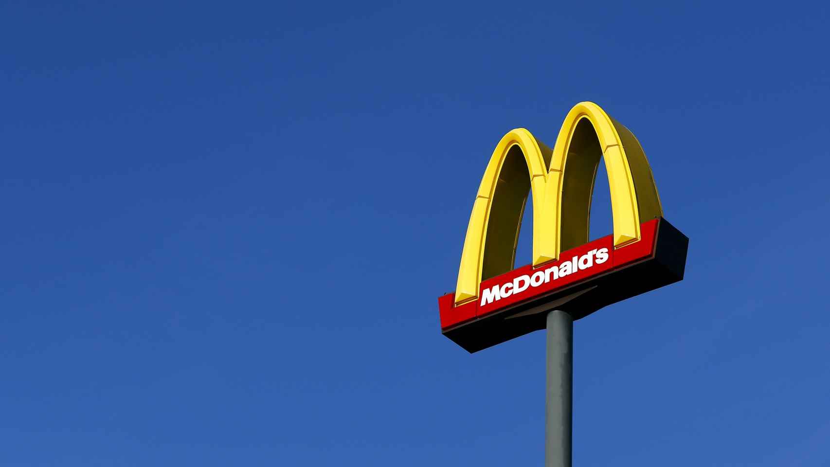 El logo de uno de los restaurantes de McDonald's en Bruselas