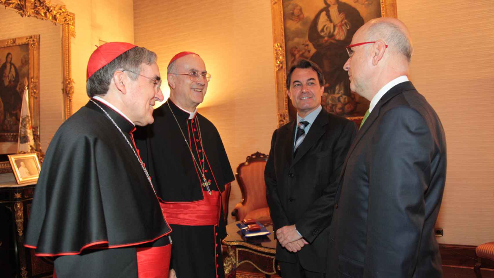 Sistach con el secretario de Estado del Vaticano, Artur Mas y Josep Antoni Duran Lleida.