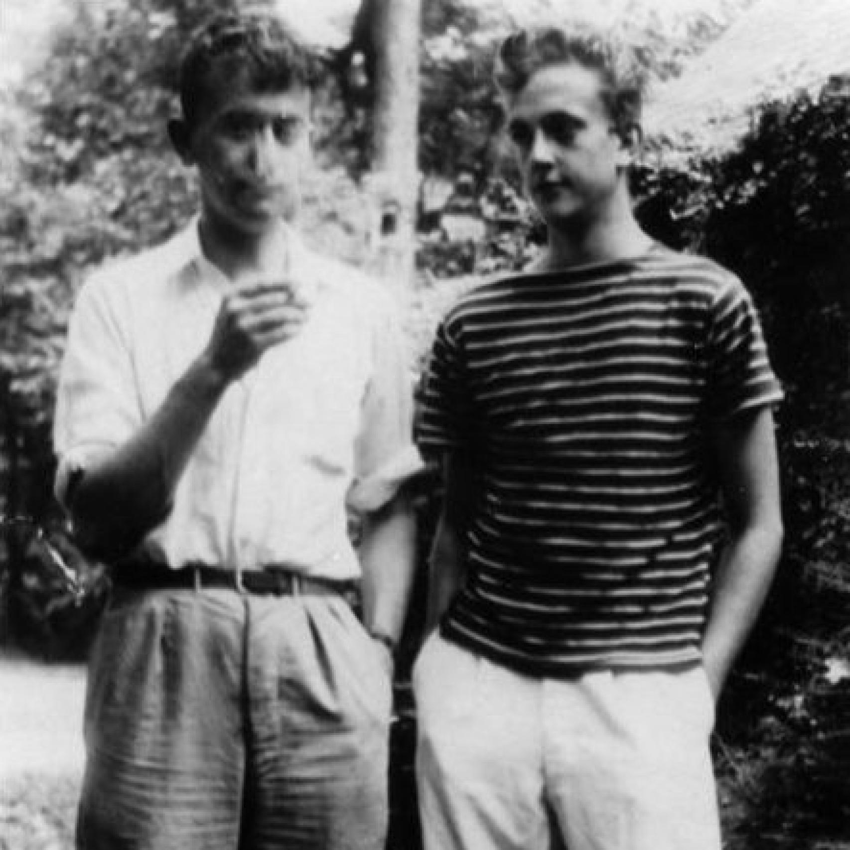 Bernard y Kurt, en casa, antes de que Kurt se alistara.