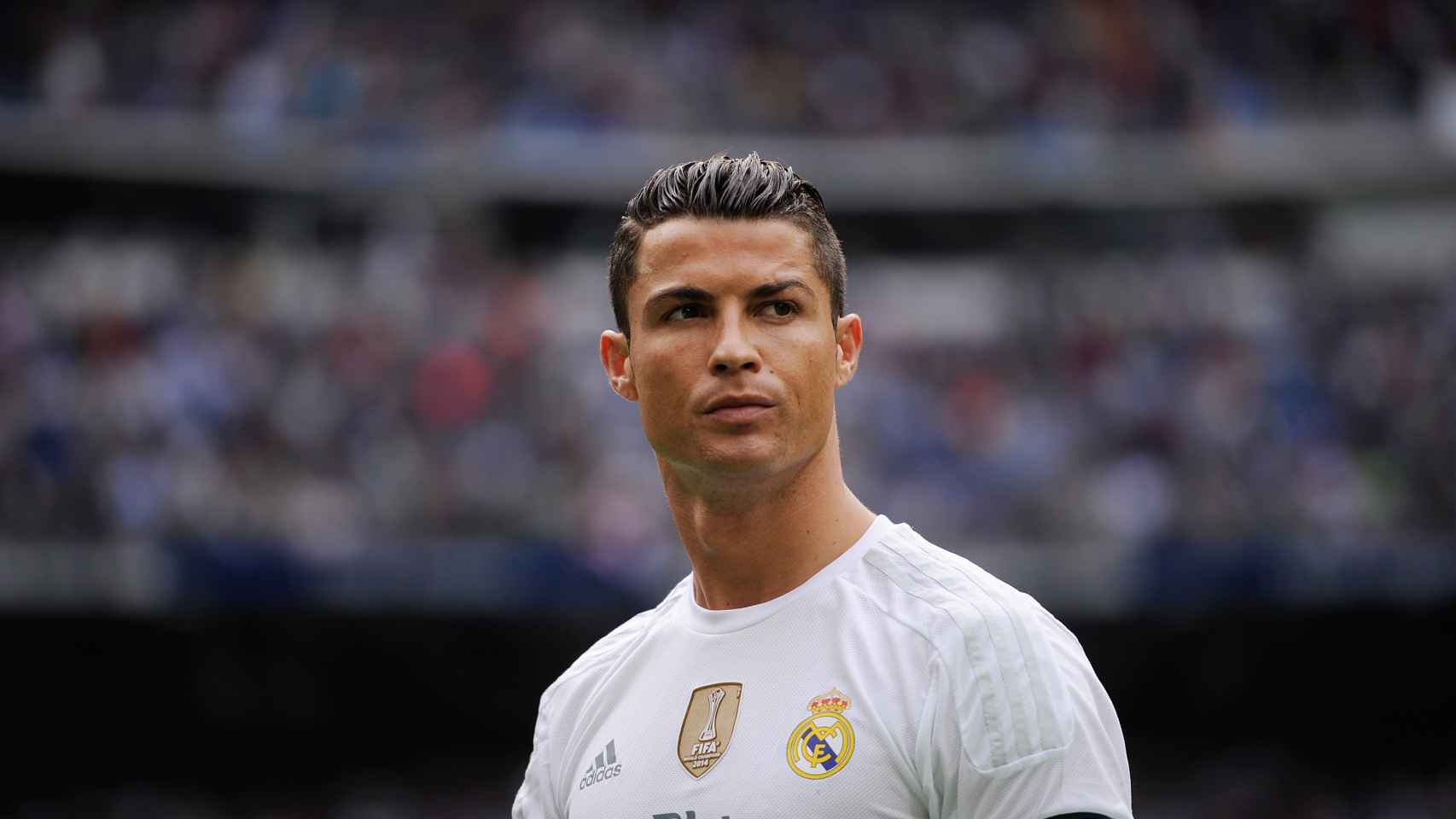 Creemos que Cristiano Ronaldo abusa de las pinzas.