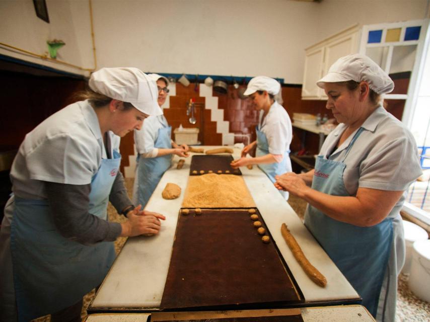 La mayoría de los empleados del sector son mujeres.