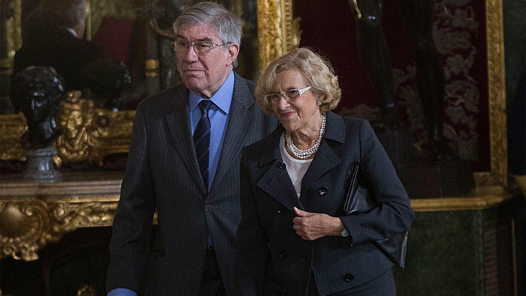 Eduardo Leira y Manuela Carmena