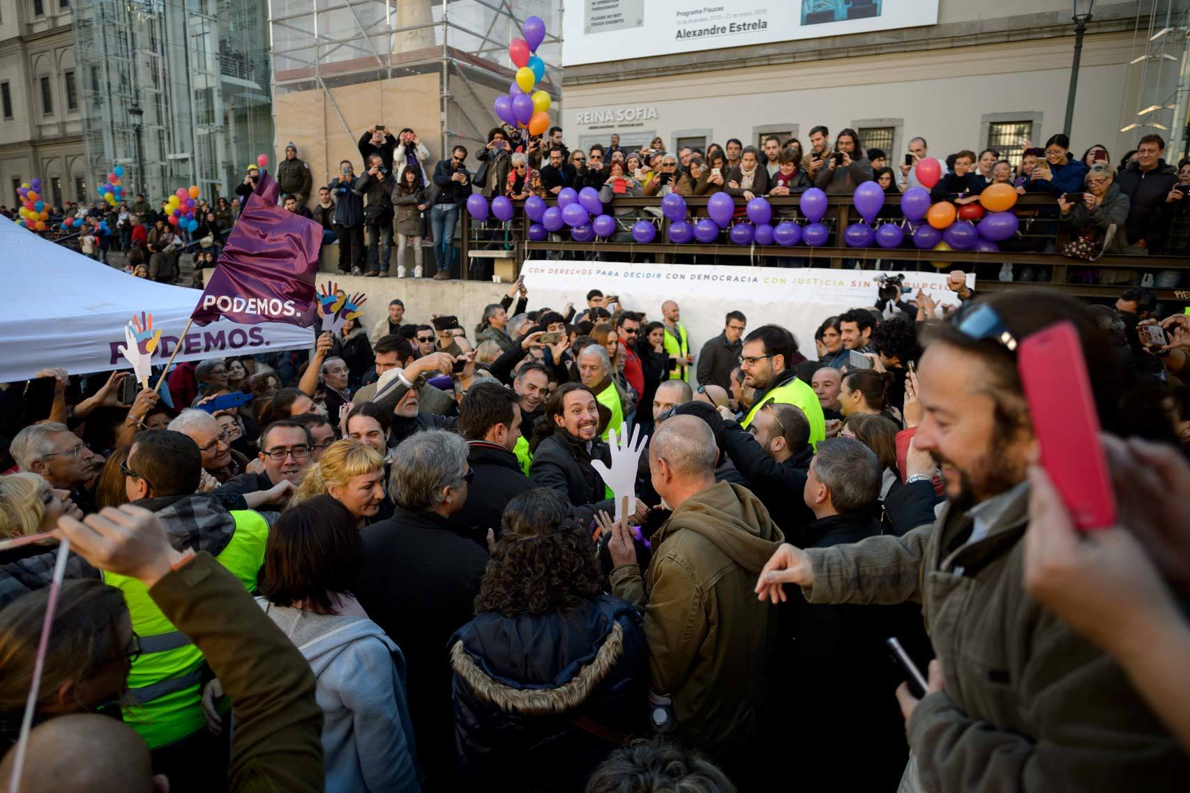 Acto de Podemos en la plaza del Museo Reina Sofía de Madrid.