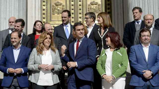 Pedro Sánchez, en octubre con los máximos dirigentes del PSOE.