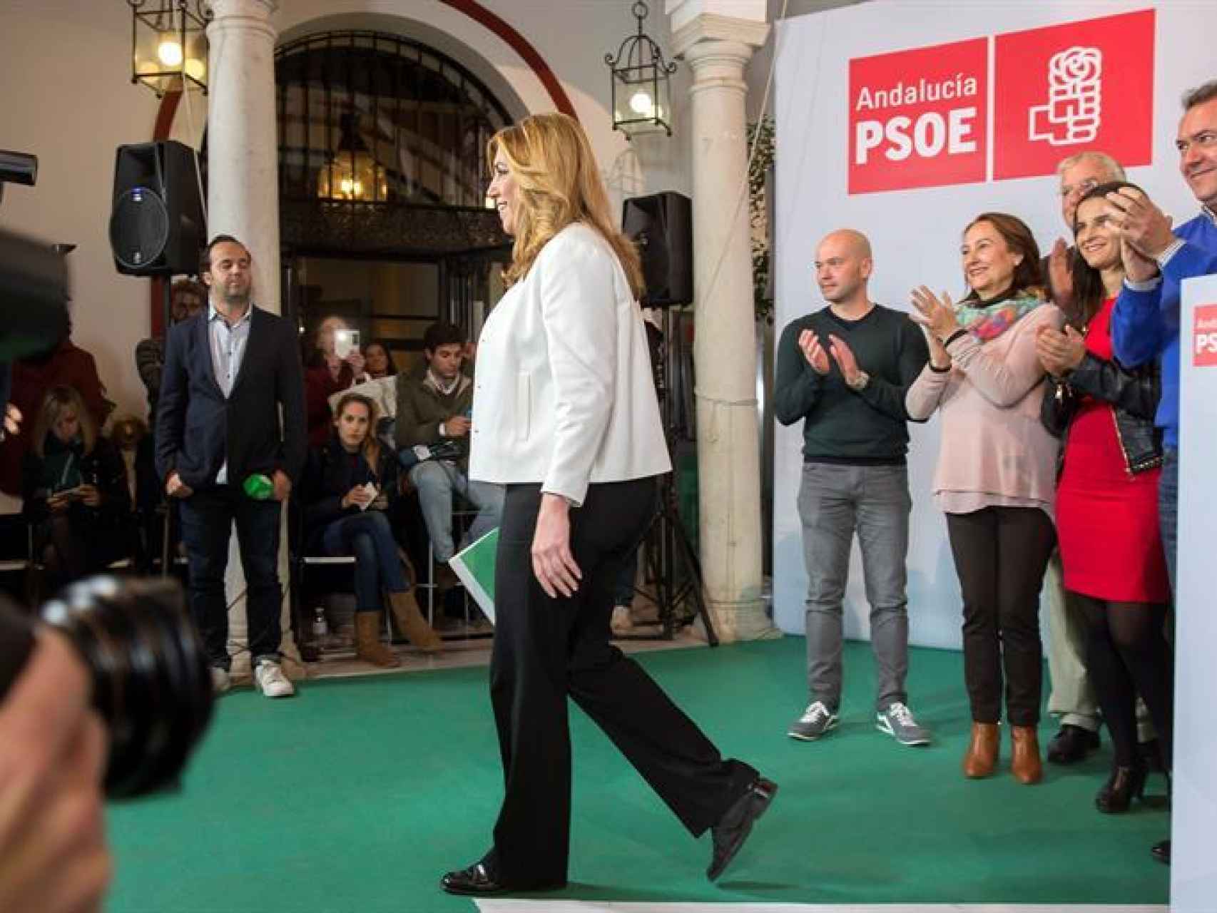 Susana Díaz recibe los aplausos de los militantes del PSOE de Andalucía